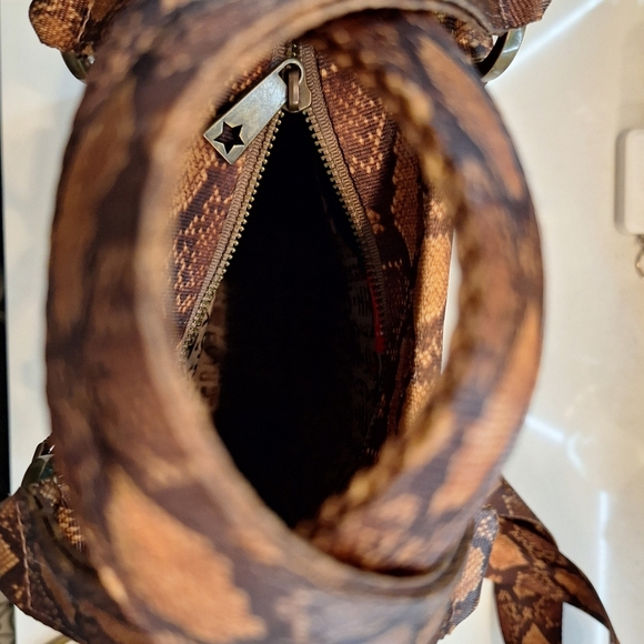 HARVEY'S SEATBELT Python tall tote.  Perfect condition. - Picture 5 of 6